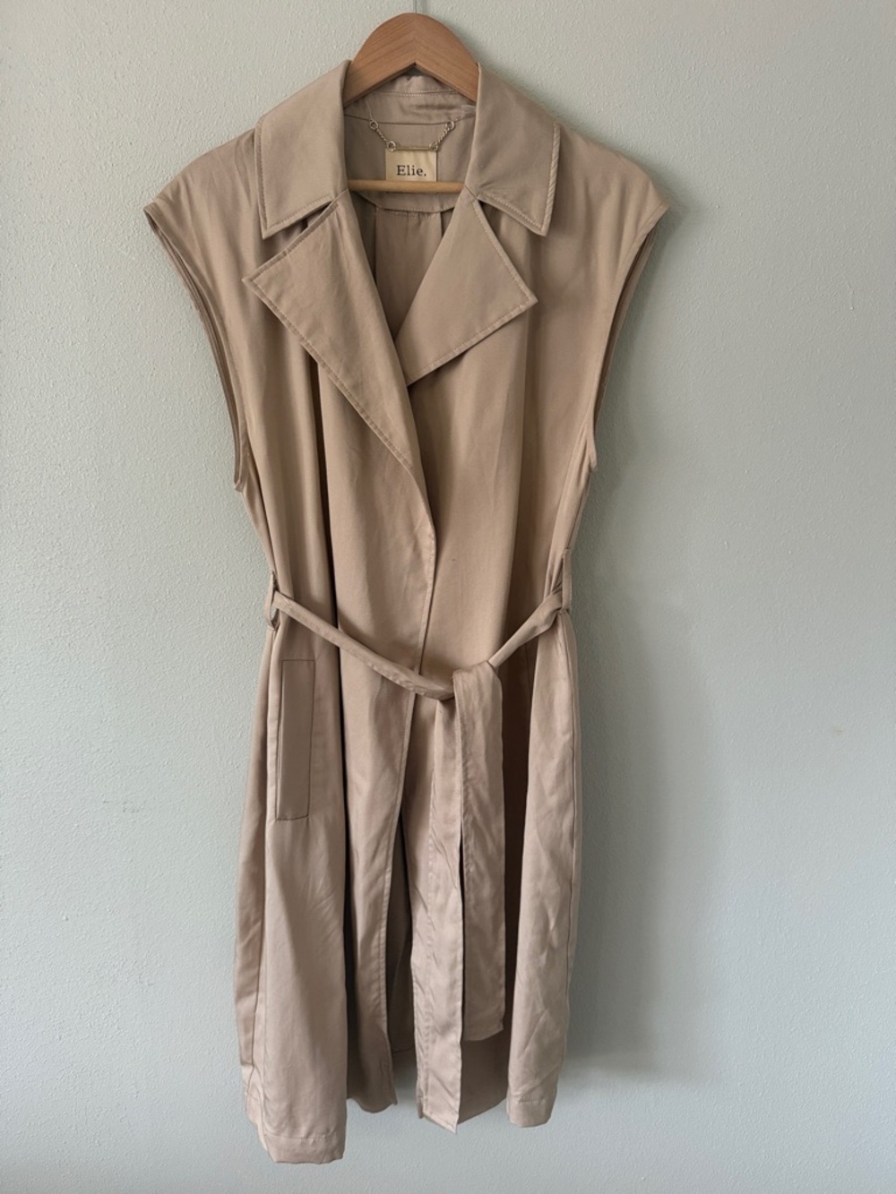 Elie Tahari Neutral Beige Lightweight trench Vest trench coat vest career wear